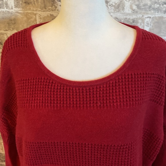 Banana Republic Factory crew neck sweater. Size L. Red patterned striped. - Picture 4 of 16
